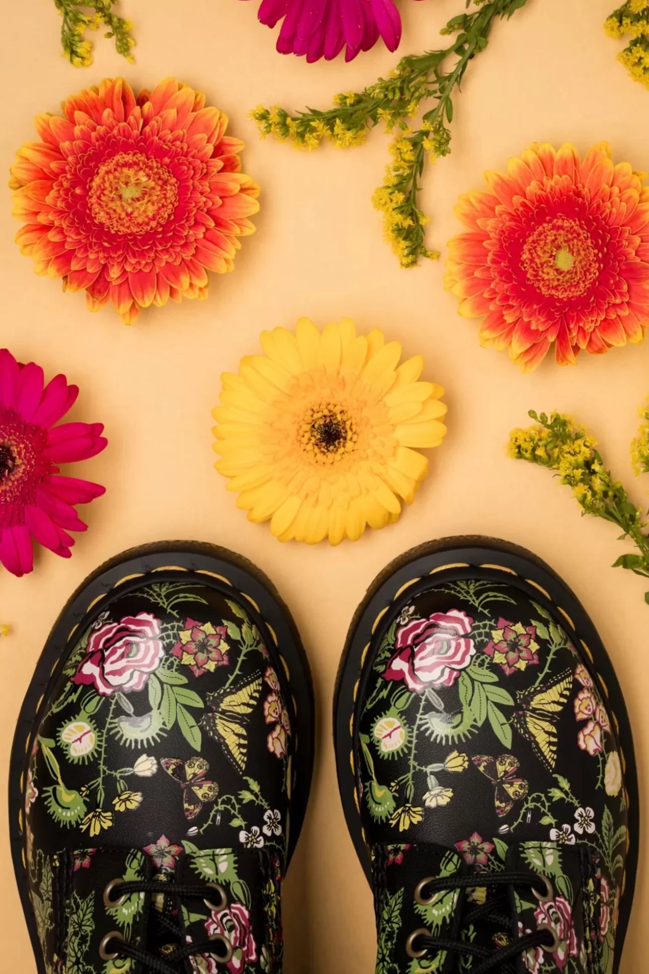 Booties & Laarzen | Dr. Martens 1460 Pascal Backhand Bloom Laarzen In Zwart