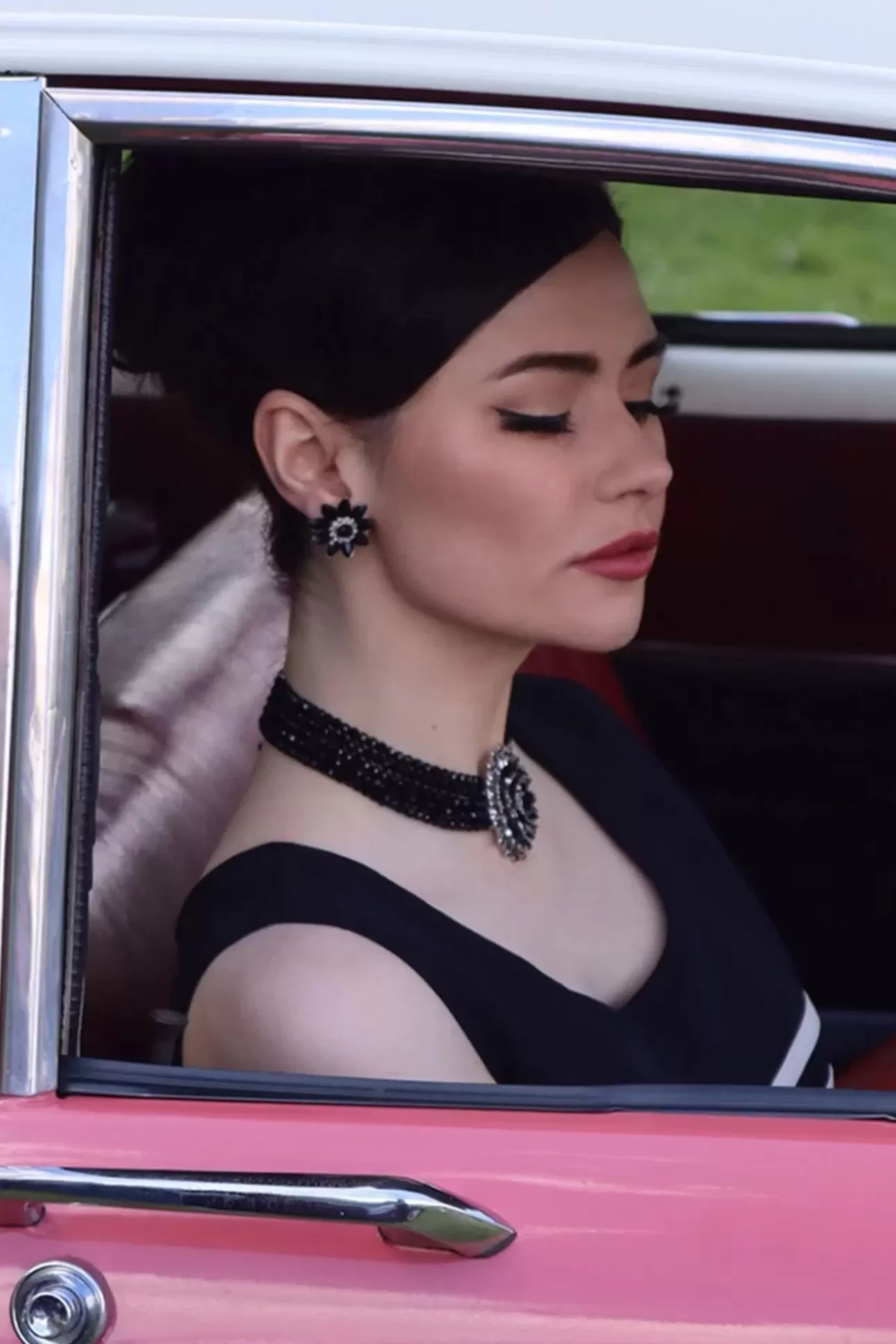 Sieraden | Lovely Audrey Jet Flower Stud Oorbellen In Zwart En Zilver