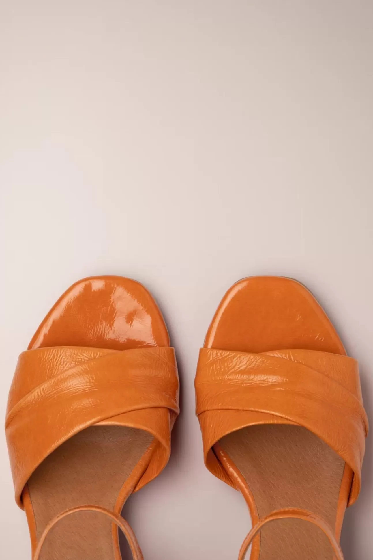 Sandalen | Miz Mooz Bela Sandaal In Lak Oranje