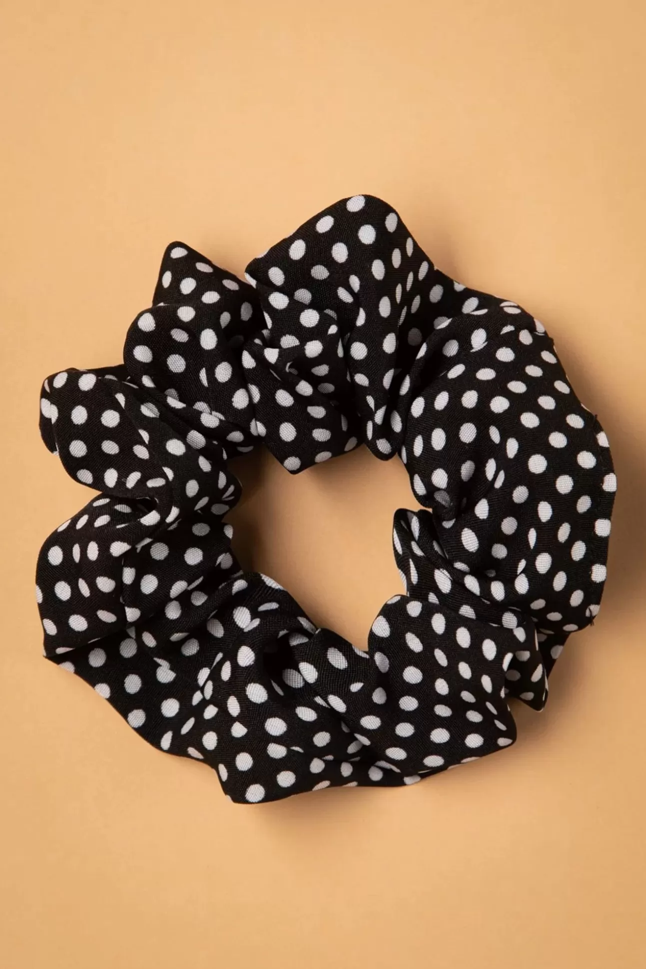 Haaraccessoires | Banned Retro Dotty Scrunchie In Zwart