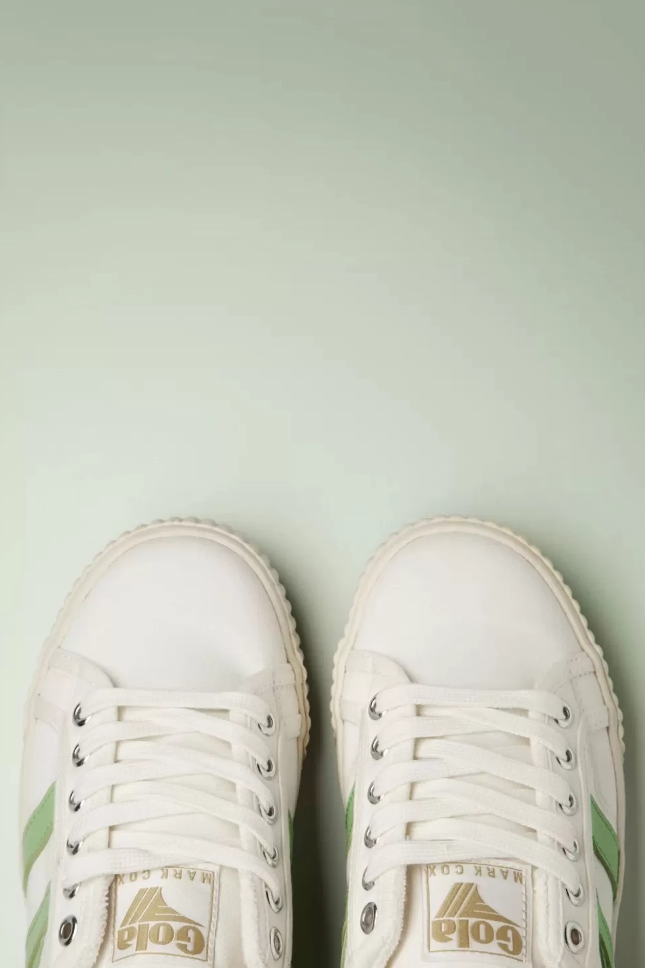 Sneakers | Gola Mark Cox Tennis Sneakers In Gebroken Wit En Patina Groen