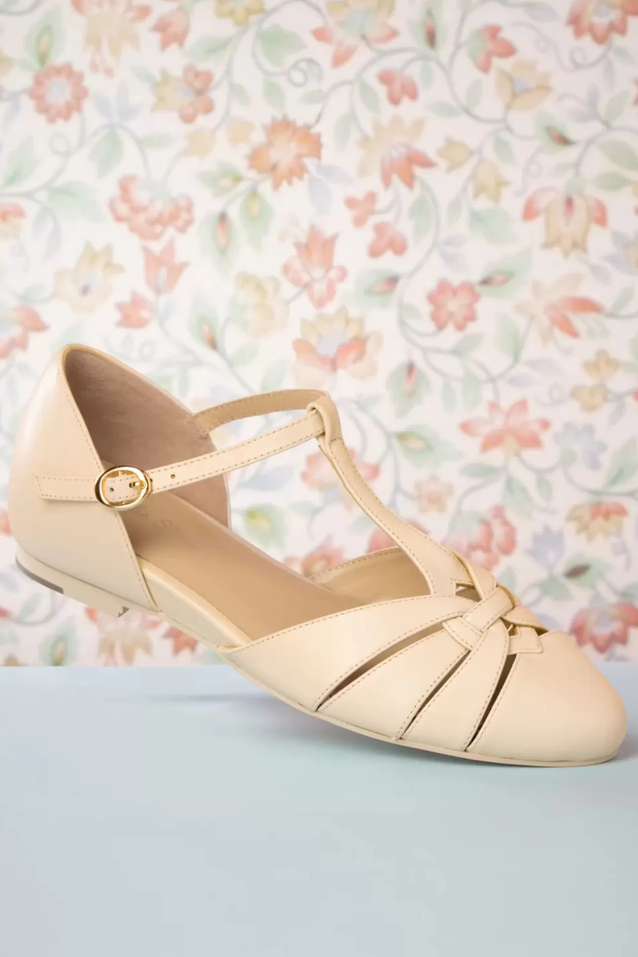 Ballerina'S | Charlie Stone Montpellier Flats Met T-Strapjes In Creme