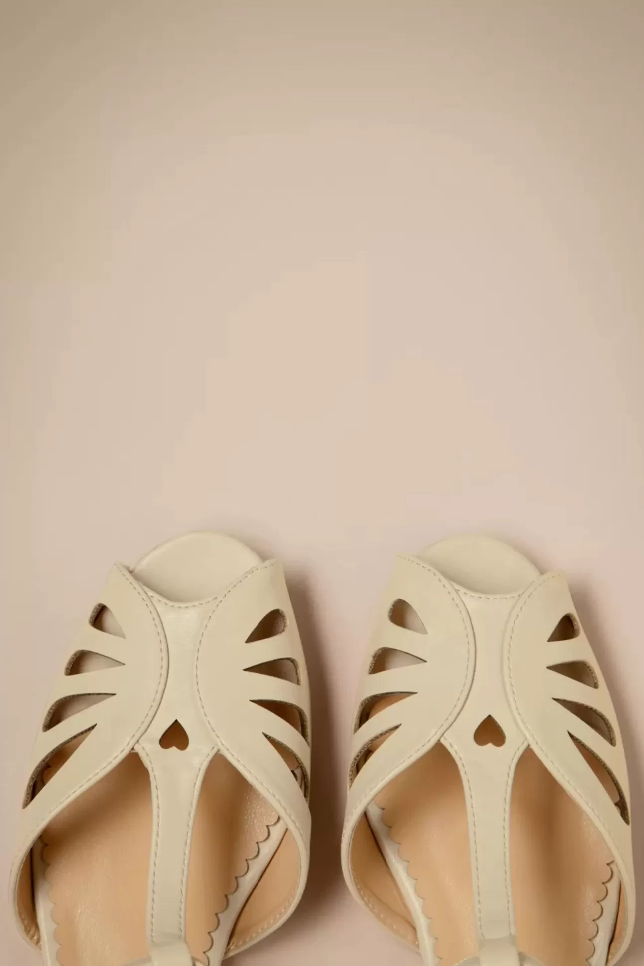 Ballerina'S | Banned Retro Secret Love Flats In Creme