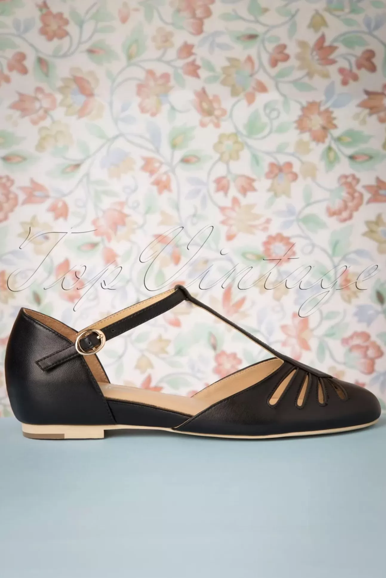 Ballerina'S | Charlie Stone Singapore T-Strap Flats In Zwart