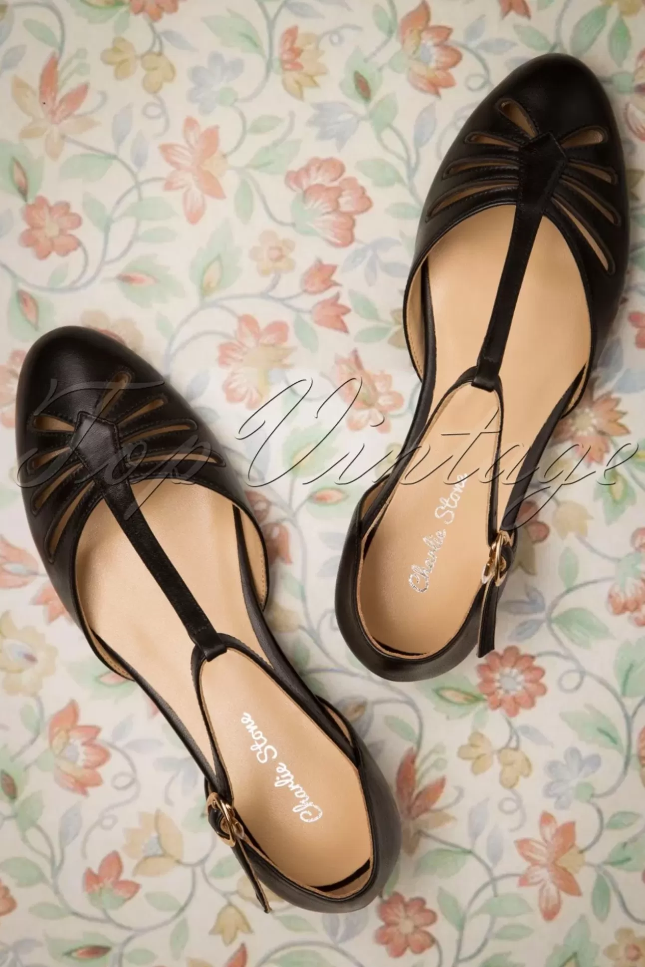 Ballerina'S | Charlie Stone Singapore T-Strap Flats In Zwart