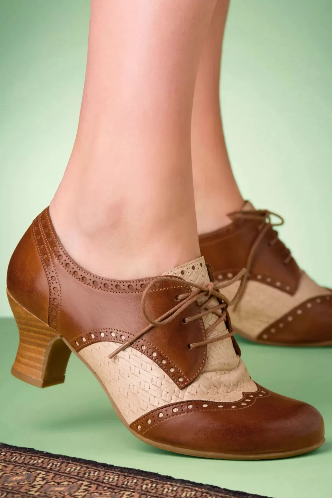 Booties & Laarzen | Miz Mooz Tully Lederen Veterschoentjes In Cognac En Creme